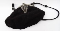 Auktion  / Los  <br>schwarze Damen Handtasche, wohl 1920er Jahre, 26x18cm