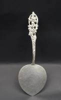 Auktion 341 / Los 11027 <br>Tortenheber Hildesheimer Rose aus Silber 0,800 Punziert,  L. 14 cm , 25,3 g