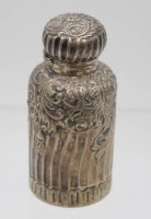 Los 11049 <br>Flacon, Birmingham, Sterling, älter, innen wohl Glas, zus. 156gr., H-10cm.