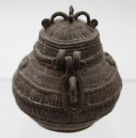 Auktion 341 / Los 15520 <br>Deckelgefäss ?, Bronze,  China?, H-10cm