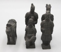 Los 15522 <br>5tlg. Gruppe, Terrakotta-Krieger, China, ca. H-16,5cm.