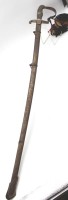 Auktion  / Los 7034 <br>Säbel, Deutsche Reich, wohl Vorkrieg, gepunzt "10.T.E.184.", geätzte Klinge, Scheide mit Bruchstelle, Altersspuren, L-95,5cm.