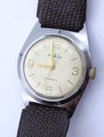 Los  <br>Herren Armbanduhr "Ruhla", mechanisch, Werk läuft, Gehäuse 34,1x34,1mm, Alters- und Gebrauchsspuren