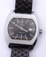 Los  <br>Herren Armbanduhr "Ruhla", mechanisch, Werk läuft, Gehäuse 36,1x33,4mm, Alters- und Gebrauchsspuren