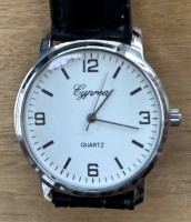 Los  <br>Quartz Uhr "Cyprea"  Lederband, gut erhalten, nicht geprüft
