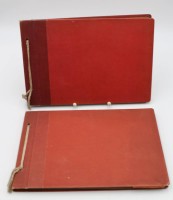 Auktion 341 / Los 7048 <br>2x Fotoalben mit div. Aufnahmen, 40er Jahre, Soldaten und Privat