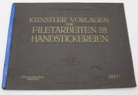Auktion 341 / Los 3049 <br>Künstler-Vorlagen für Filetarbeiten und Handstickereien, um 1900, Einband beschädigt