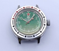 Auktion 342 / Los 2046 <br>russ. Armbanduhr, mechanisch, Werk läuft, D. 39,5mm, ohne Band