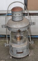 Auktion 342 / Los 16000 <br>grosse Ankerlampe, Zink, Petroleum, H-47 cm