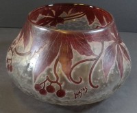  Jugendstil-Vase, signiert "Legras", überfangen und geschliffen, H-12 cm, D-21 cm