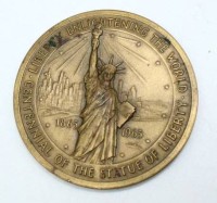 Auktion 342 / Los 6008 <br>Bronzemedaille USA 1965, Liberty und Federal Hall, Washington, D-6,6 cm