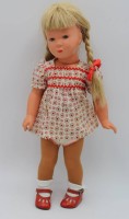 Auktion 342 / Los 12043 <br>Mädchen-Puppe, Schildkröt, Modell Käthe Kruse, leicht bespielte Erhaltung, H-40cm.
