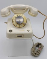 Auktion 342 / Los 16031 <br>Telefon, W48a, Bakelit, weiss, Gabel beschädigt