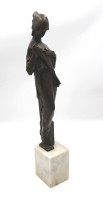 Auktion 365<br>hohe Bronze Jan HÁNNA (1927-1994), 1969, aus der Serie "Die neun Musen", signiert, auf Steinsockel, ca. H-53cm.
