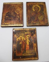 Los 5000 <br>3x div. Ikonen-Drucke auf Holz, teilw. Farbverluste und Gebrauchsspuren, ca. 24 x 19,8cm.