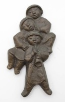 Auktion 343 / Los 15003 <br>kl. figürliches Wandrelief, wohl Bronze, L-15cm.