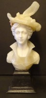 Auktion 343 / Los 15031 <br>Frauenbüste aus Alabaster und Marmor,  H-28 cm