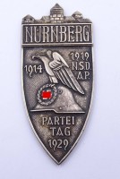 Auktion  / Los 7014 <br>Abzeichen N&uuml;rnberg Parteitag 1929 , R&uuml;ckseite mit Hersteller, versilbert!