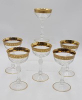 Los 10030 <br>6x Weingl&auml;ser, Kristall, verzierter Goldrand, gute Erhaltung, je ca. H-17cm.