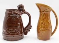 Los 9042 <br>2x Kr&uuml;ge, 1x Saargm&uuml;nd, &auml;lter, 1x Glasurfehler,  ca. H-20cm.