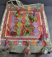 Los 13008 <br>gewebter Stoffbeutel, gef&uuml;ttert und mit Troddeln, beschriftet Pamukkale (T&uuml;rkei), Handarbeit, 35x28 cm