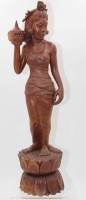 Auktion 343 / Los 15507 <br>hohe Holz-Figur, Indonesien, leichte Gebrauchsspuren, ca. H-51cm.