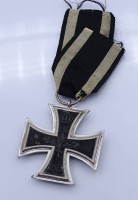 Los 7039 <br>Eisernes Kreuz 1.WK, 2. Klasse an Band,wohl Sammleranfertigung