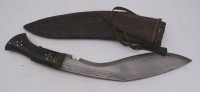 Auktion 343 / Los 15548 <br>wohl indischer Krummdolch in Lederscheide, kl. Messer anbei, ungepflegt
