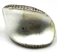 Auktion 344 / Los 1023 <br>Silberring-925-, umrandet mit klaren Steinen, RG 57, 14,3 gr.