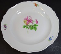 Auktion 364<br>runde Platte "Meissen" Blumenmalerei, 2.Wahl, D-31 cm