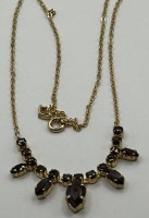 Auktion 370<br>Granat Collier, Normgold,sog.Viertelgold 250/1000, ungetragene Lagerware, L-ca. 42 cm, 4,5 gr.