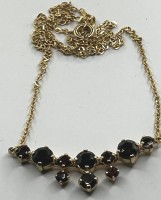 Auktion 371<br>Granat Collier, Normgold,sog.Viertelgold 250/1000, Neuware aus Juweliersaufl&ouml;sung, L-ca. 40 cm, 3,,4 gr