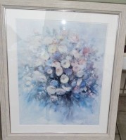 Auktion 500017 / Los  <br>2x  grosse Blumen-Kunstdruck, gut gerahmt/Glas, RG  70x60 cm