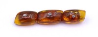 Auktion 349 / Los 1195 <br>Brosche, Silberfassung 0.835, Bernsteinart, L. 6,1cm, 8,3g.