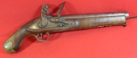 Auktion 344 / Los 7044 <br>kurze Steinschloss-Pistole, wohl England um 1800, beschriftet "Topwer" und Kronenmarke, L-40 cm