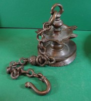 Auktion 344 / Los 16029 <br>massive Bronze Hänge-Öllampe, L-mit Kette ca. 55 cm, Lampe H-12 cm, D-10 cm