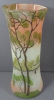 Auktion 344 / Los 10048 <br>Jugendstil-Vase, beschriftet Depose, bemalt mit Fluss-Szenerie, H-28 cm, D-12 cm