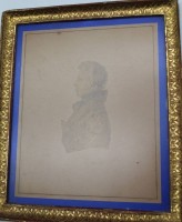 Auktion 344 / Los 5023 <br>Biedermeier-Seitenportrait eines jungen Mannes, verso beschriftet, ger/Glas, RG 21x19 cm