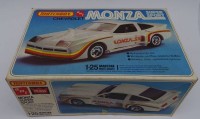 Auktion 345 / Los 12002 <br>Bausatz "Matchbox" Monza Chevrolet, 1:25,k tw. original verpackt, Karton  Läsuren