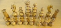 Auktion 345 / Los 15048 <br>32 Schachfiguren in Holzkasten, Holz, älter, H-9 cm