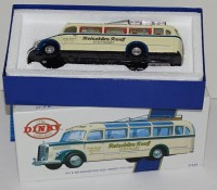 Auktion 345 / Los 12038 <br>Dinky Toys Reisebus, neu in OVP, 1:50