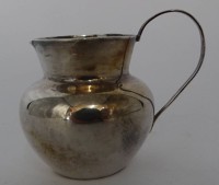 Auktion 345 / Los 11020 <br>kl. Silber Sahnekännchen  -925-, E ngland-Chester um 1935, H-5 cm, 33 gr.