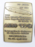 Auktion 346<br>3x Plaketten, Zeppelin, neuzeitl. , L- 9,5cm - 11cm.