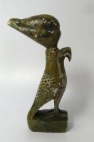 Auktion 346 / Los 15074 <br>Speckstein-Figur, H-16 cm, Schnabelspitze bestossen