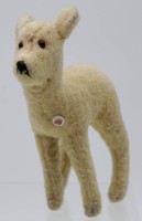 Auktion 370<br>Reh von Petz, &auml;lter, H-1705cm.