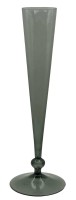 Auktion 347 / Los 10005 <br>hohe dünne Rauchglasvase auf Stand, H-30 cm