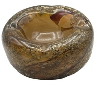 Auktion 351 / Los 10035 <br>gr. Kunstglas-Aschenbecher mit Luftblasen, gelb/braun, H-9 cm, D-15 cm