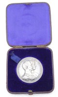 Auktion 347 / Los 6034 <br>Silber Medaille -Zum Ehejubiläum, Wilhelm II und Auguste Victoria in Etui, 50gr., D-4,5cm.