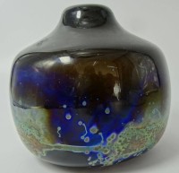 Auktion 347 / Los 10094 <br>schwere kleine Kunstglasvase, 10x10 cm