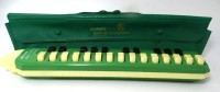Auktion 347 / Los 16009 <br>Hohner Melodica Soprano in Etui, gut erhalten, L-33 cm